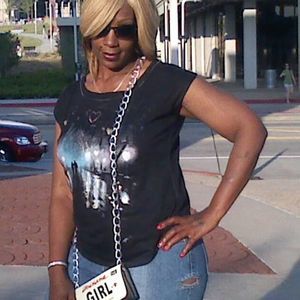 Meet your Posher, Dixie